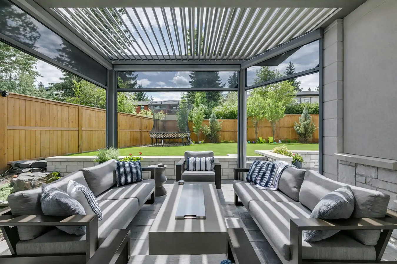 Screen room installation